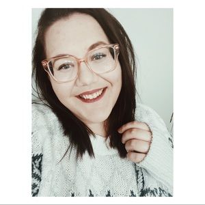 Meet your Posher, Corrine